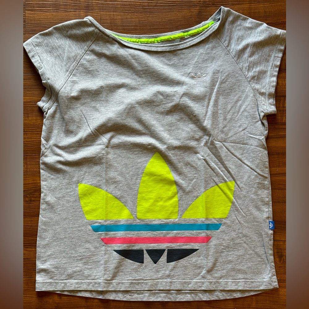 Adidas tshirt